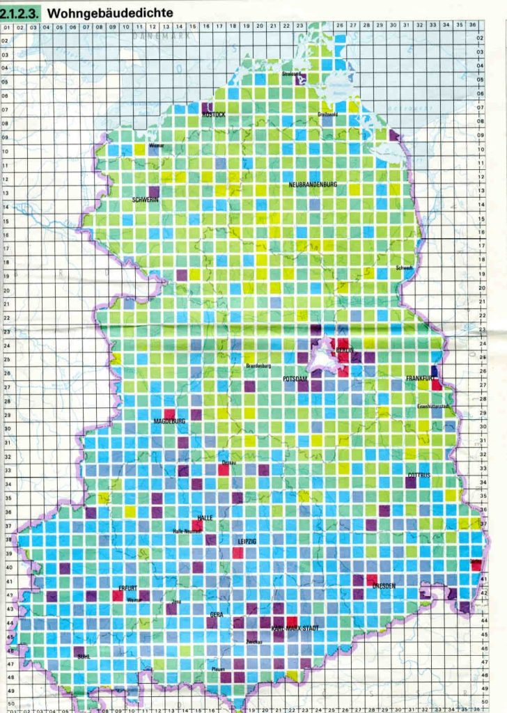 Carte indiquant la densité résidentielle en RDA. Les carrés mesurent 10x10 km